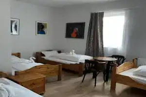 Bömbi Vendégház a vár mellett Guest house, Sarospatak