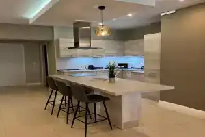 Salus Holiday Apartment, Victoria