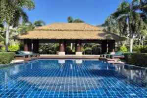 Green Garden Villa Hotel, Nai Harn