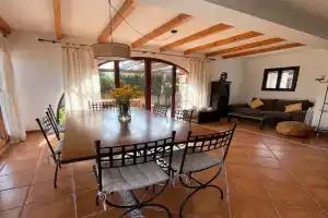 Beniarbeig Guest house, El Campello