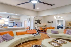 Stadium Luxe Retreat- Walking Distance to AT&T Sta Guest house, Arlington