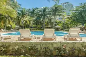 Tropical 3 BDR Villa with pool By Casa Paraíso, Cancun