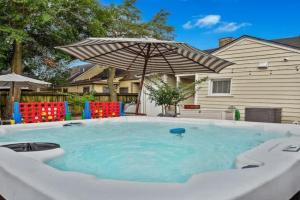 Hot Tub - Historic District - Next to Forsyth Park Guest house, Savannah