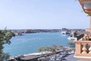 Valletta Collection - Grand Harbour Suites 9A, Birgu