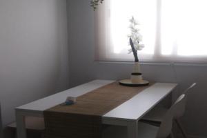 ALOJAMIENTO MUY CENTRICO, wifi Guest house, Seville