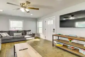 3 Mi to Beach Family Home in! Guest house, Corpus Christi