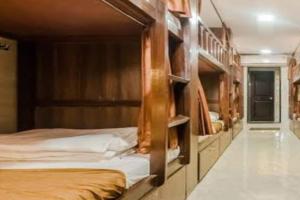 The Royal Stay Luxury Dormitory Hotel, Mumbai
