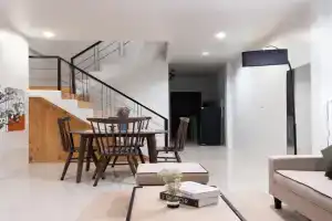Minato House Bophut, Ban Khlong Mae Nam