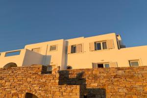 Anemoessa Villa, Stelida