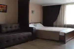 v samom tsentre prospekt Buhar Zhyrau 76 Apartments, Karagandy