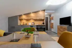 Urban Five #5 - Stylish One-bedroom apartments with Kitchen & Parking, Veliko Tarnovo