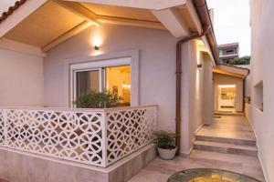 Carezza Apartments, Preveza