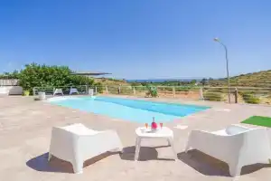 Gorgeous Home In Guest house, Trabia