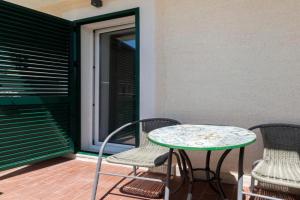Gorgeous Apartment In, Baska Voda