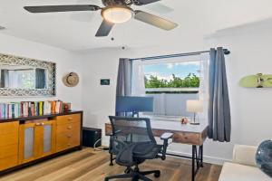 Near Ft Myers Beach Cozy fun 2BD Apartments, Cape Coral