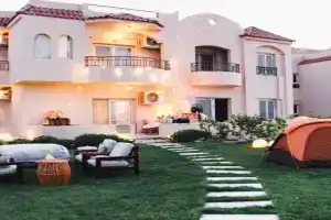 Coral Hills 2nd Row Chalet with Panoramic Sea View, Alexandria