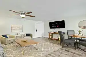 Spacious and Stylish Apartment right by AT&T Stadium!, Arlington