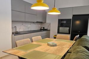 Darla's - 2 Bedroom Apartment in Durrës, Durres