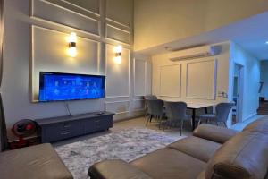 HYDE1 i-City ITQAN Premium Home - 8pax, Netflix, Parking Apartments, Shah Alam