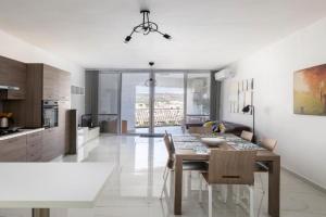 Spacious 3BD Apartment with Country Views & Large Front Terrace with Outside Furniture, Marsalforn