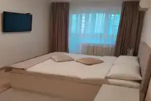 s 2-mya SPALNYaMI, TsENTR Prospekt Tsentralnyy-3-ya Slobodskaya Apartments, Mykolaiv