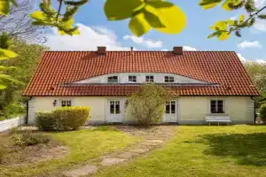 Landhaus Haushälfte Breetz Guest house, Trent