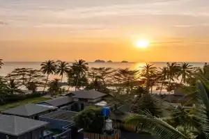 Private Beach Villa With Sunset Views-On The Sand, Taling Ngam Beach
