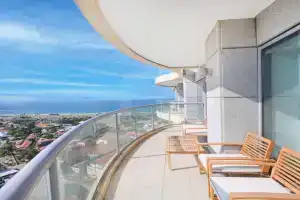 Stylish 3BR Amazing Sea View W Parking by HolyGues Apartments, Tel Aviv