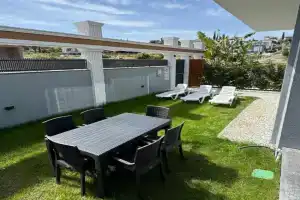 Villa Lea - 4 km to the sea 9 km to the airport, Lara