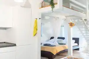 Quirky Penthouse Apartment, Vrboska