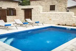 Althaea Mare Villa, Lofou