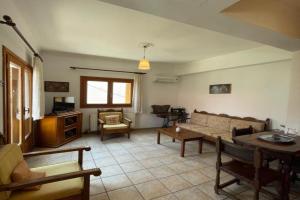 Lula's House, Skiathos Town