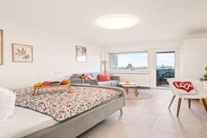 Fewo Panoramablick - See- und Bergsicht - haustierfreundlich Apartments, Friedrichshafen