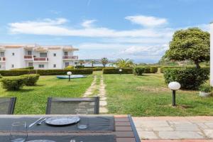 F & B Summer Collection - Sithonia - Family Maisonette Apartments, Ormos Panagias