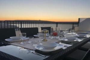 Seafront Penthouse with Large Terrace and Panoramic Views-Mellieha Bay Ghadira, Mellieha