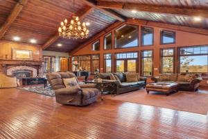 The Lodge at Rock Canyon, Branson