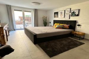 Komarna Coastal Retreat With Sea Views -Studio 4, Komarna