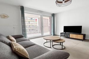 Lumineux, terrasse cosy et parking privé inclus Apartments, Metz