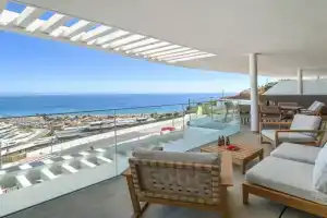 Apartamento deluxe con terraza y vistas al mar 008, Rincon de la Victoria