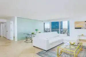 Awesome 4BR APT at Brickell Apartments, Miami