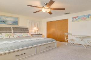 King size bed, private bathroom, flat TV, Clearwater