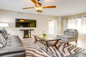 1 Mi to Beach Park Well-Equipped Condo! Apartments, Tempe