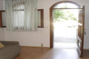 Apartments White House - Two Bedroom Apartment with Terrace 1, Supetar