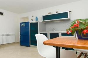 Apartment Juri i Kor ula - One Bedroom Apartment with Terrace, Korcula