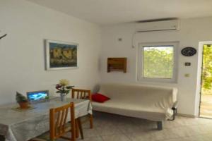 Beachfront Apartments Pla a - Two Bedroom Apartment A4, Ivan Dolac