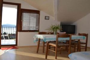 Two Bedroom Apartment with Terrace and Sea View 5, Podaca