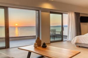 Palm Beach Luxury Seafront Suites, Hersonissos