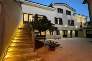 The Queen of Boka Guest house, Kotor