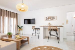 Ethereal Aura Apartment - 1 Min to the Beach, Kardamaina