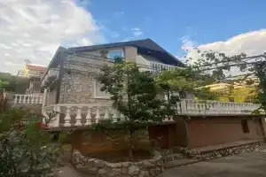 Little Stone House, Utjeha